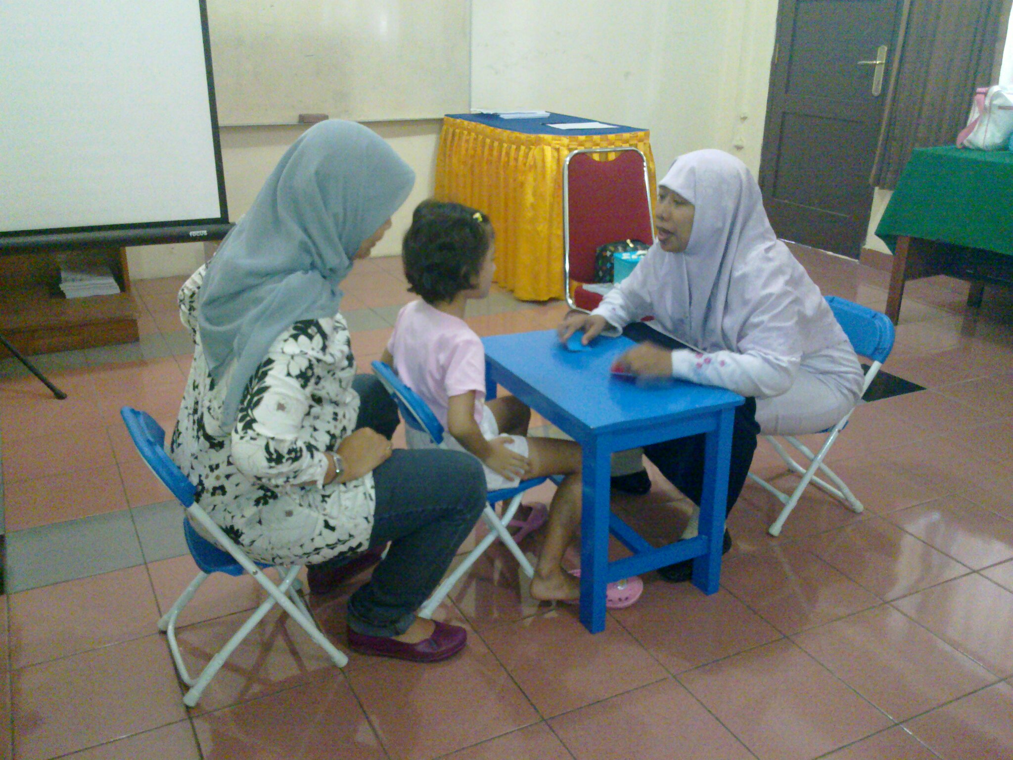 PELATIHAN ABA untuk AUTISME